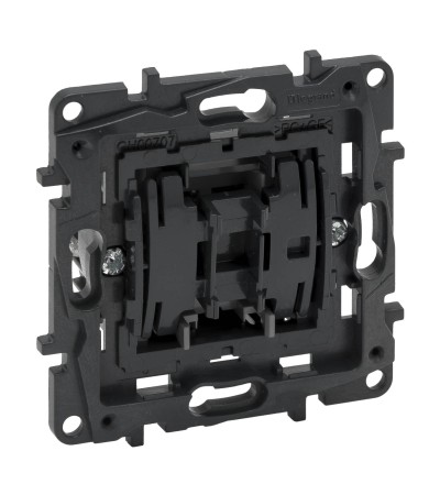 Permutateur 10 AX 250V AC LEGRAND Niloé Step 864007